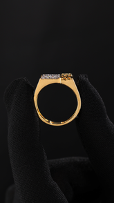 Modern Geometric Diamond Ring – Sleek Gold Statement