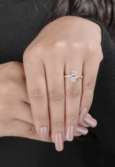 Dual Floral Diamond Ring – Elegant Gold & Silver Design