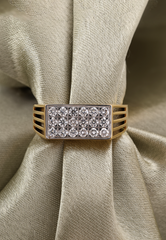 Men’s 18K Gold Cluster Diamond Ring – Bold Rectangular Design