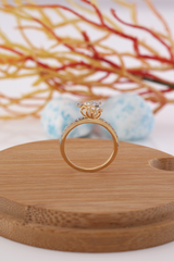 Triangular Cluster Diamond Ring with Dual-Tone Design