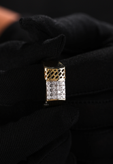 Modern Geometric Diamond Ring – Sleek Gold Statement
