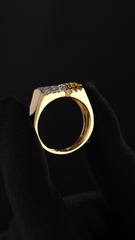 Modern Geometric Diamond Ring – Sleek Gold Statement