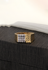 Modern Geometric Diamond Ring – Sleek Gold Statement