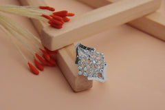 Chic White Gold Ring with Clustered Diamond Grid